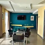 Hotel Ibis Styles Catania 4*