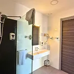 Hotel Ibis Styles Catania 4*