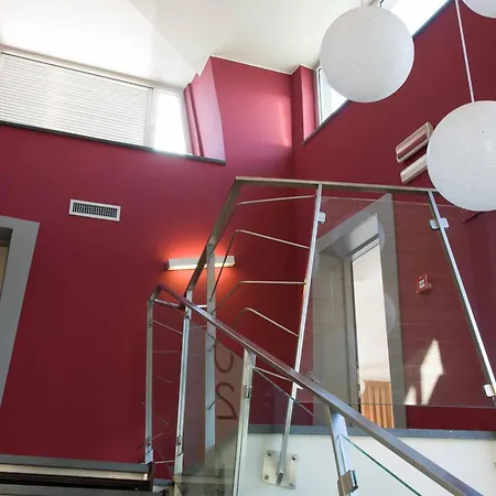 Hotel Ibis Styles Catania 4*