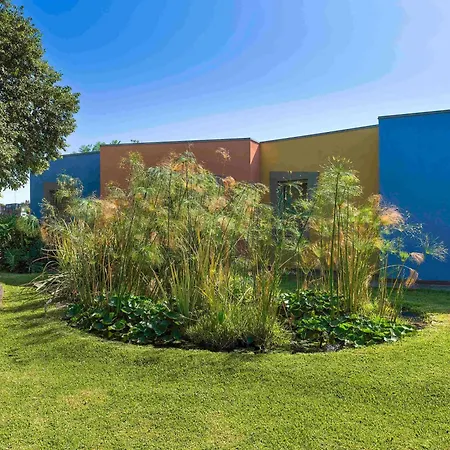 Hotel Ibis Styles Catania 4*