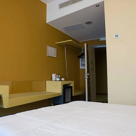 Ibis Styles Catania Hotel 4*