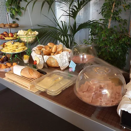 Hotel Ibis Styles Catania 4*