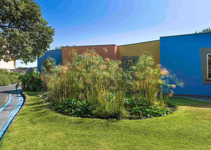 Hotel Ibis Styles Catania 4*